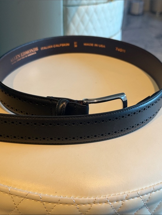 Allen Edmonds Other - Allen Edmonds Black Leather Men's Belt with Polished Silver Buckle